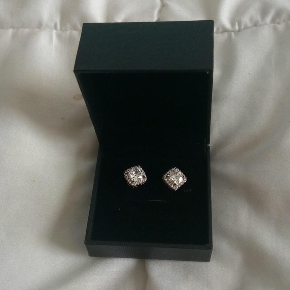 POSHMARK HALO Sterling Silver Earrings